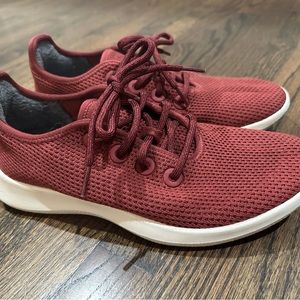 Allbirds Tree Runners Womens Size 9 Shoes Red Maroon Sneakers Casual Holiday